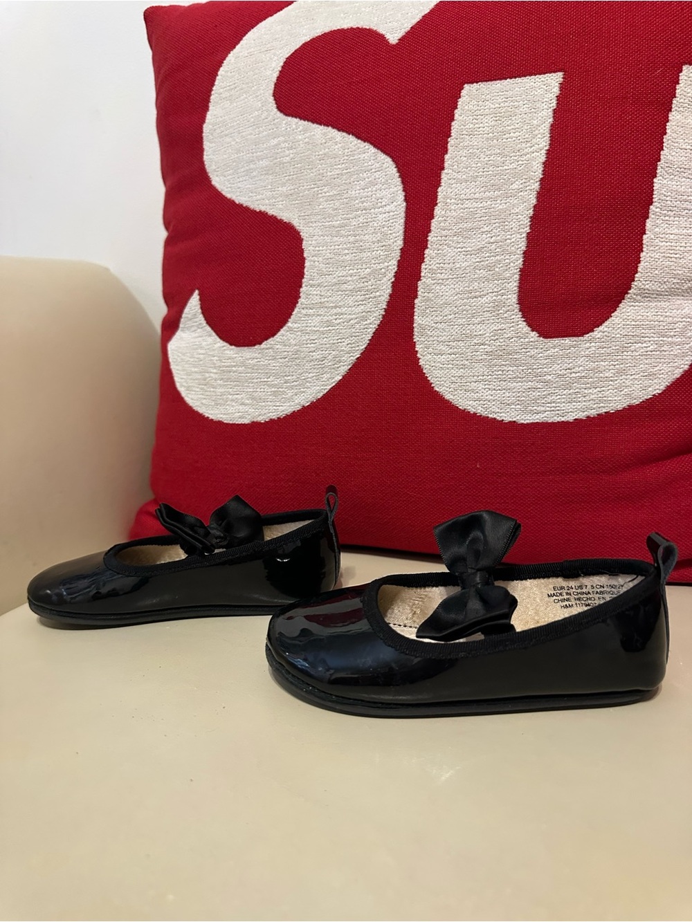 H&M Black Patent Bow Mary Jane Flats for Kids